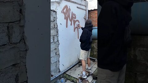 GRAFFITI TAG BOMBING 👀 #graffiti #graffitiart #shorts