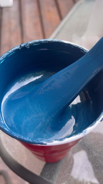 I mixed graphite and Prussian blue, you’ve got to see this Color!