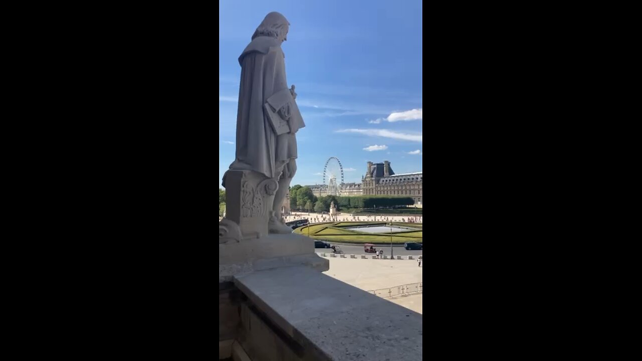 INSANE VIEW - FERRIS WHEEL, PLACE DE LA CONCORDE AND LOUVRE