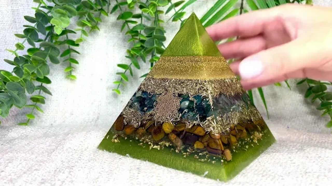 Ascension Orgonites Pyramid - BETH