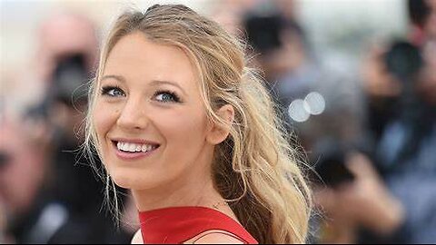 hy Blake Lively's "It Ends With UWs" Fashion Flopped