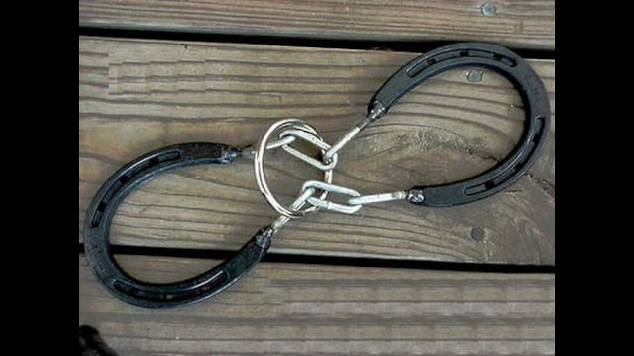 A Puzzle Made From Horse Shoes! So Nice ^&