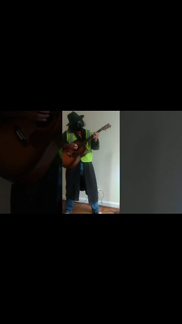 mysterious guitar god / demon