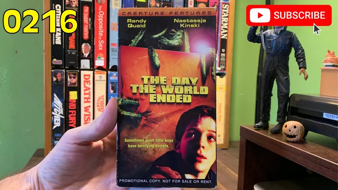 [0216] THE DAY THE WORLD ENDED (2001) VHS INSPECT [#thedaytheworldendedVHS]