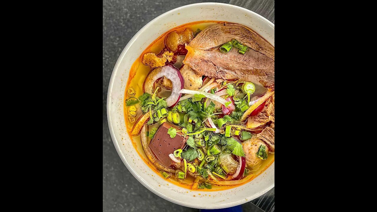 Our Mom ❤️ Vinh Le - Bun Bo Hue - Part 1 of 3