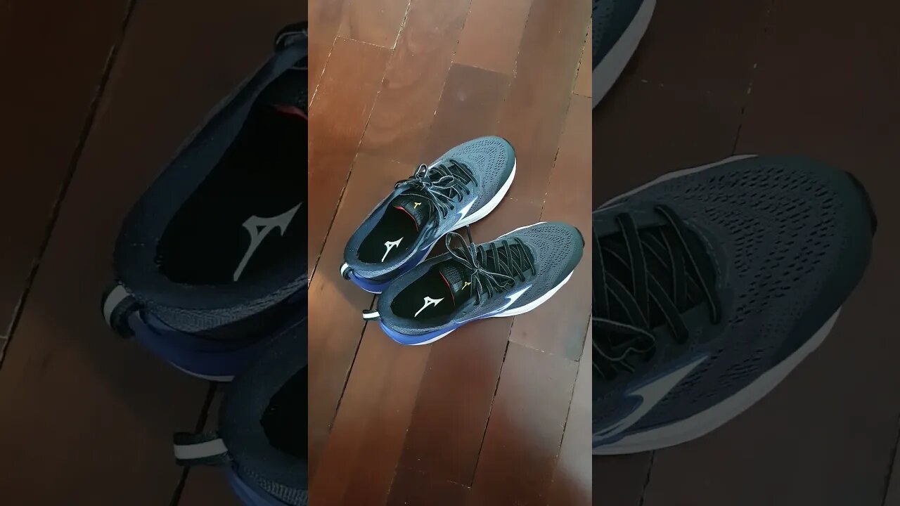eu gostei tanto do Mizuno Wave Eagle que comprei mais um de cor diferente 😂😅🤣