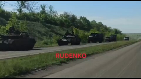New Russian convoy said to be 11 km long going to Donbass