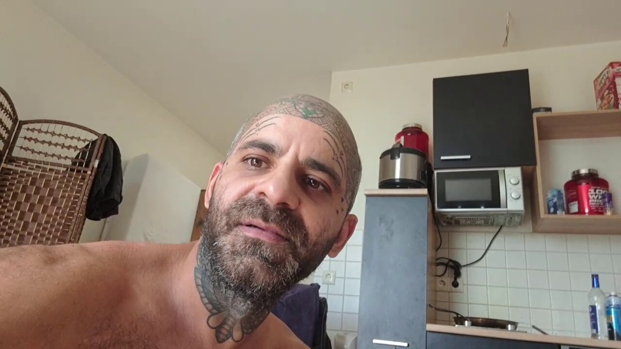 Mahmoud verkraftet nicht, dass er klein genannt wurde.