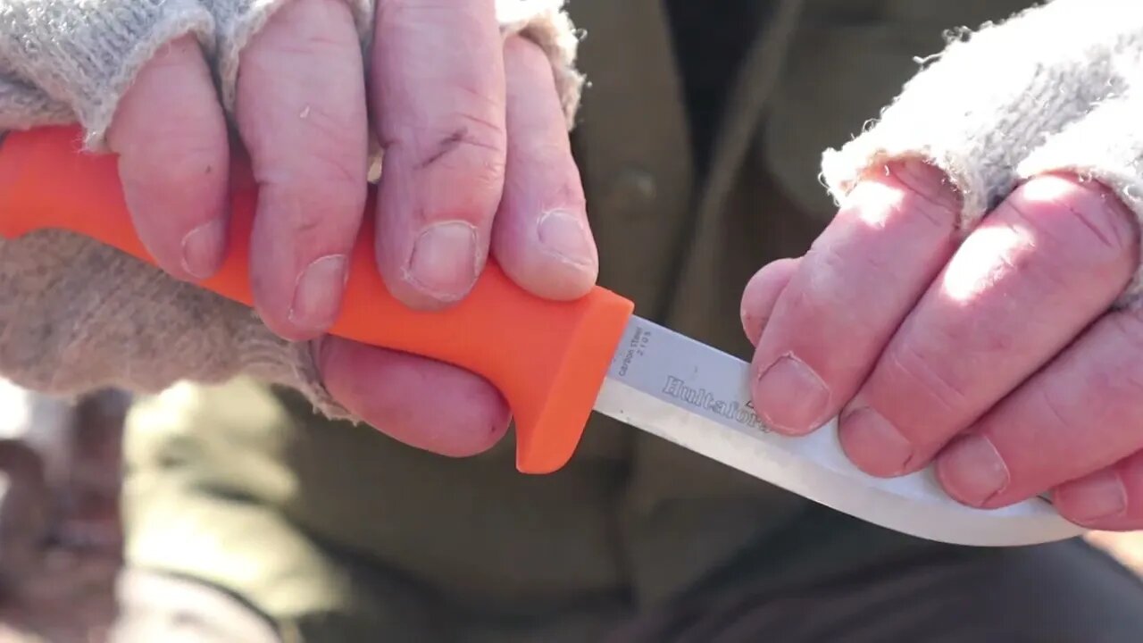 Hultafors Craftsman - A High Value Knife Everyone Should Own