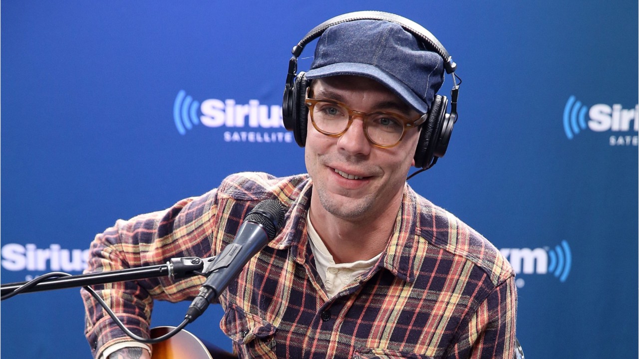 Singer Justin Townes Earle dies at 38