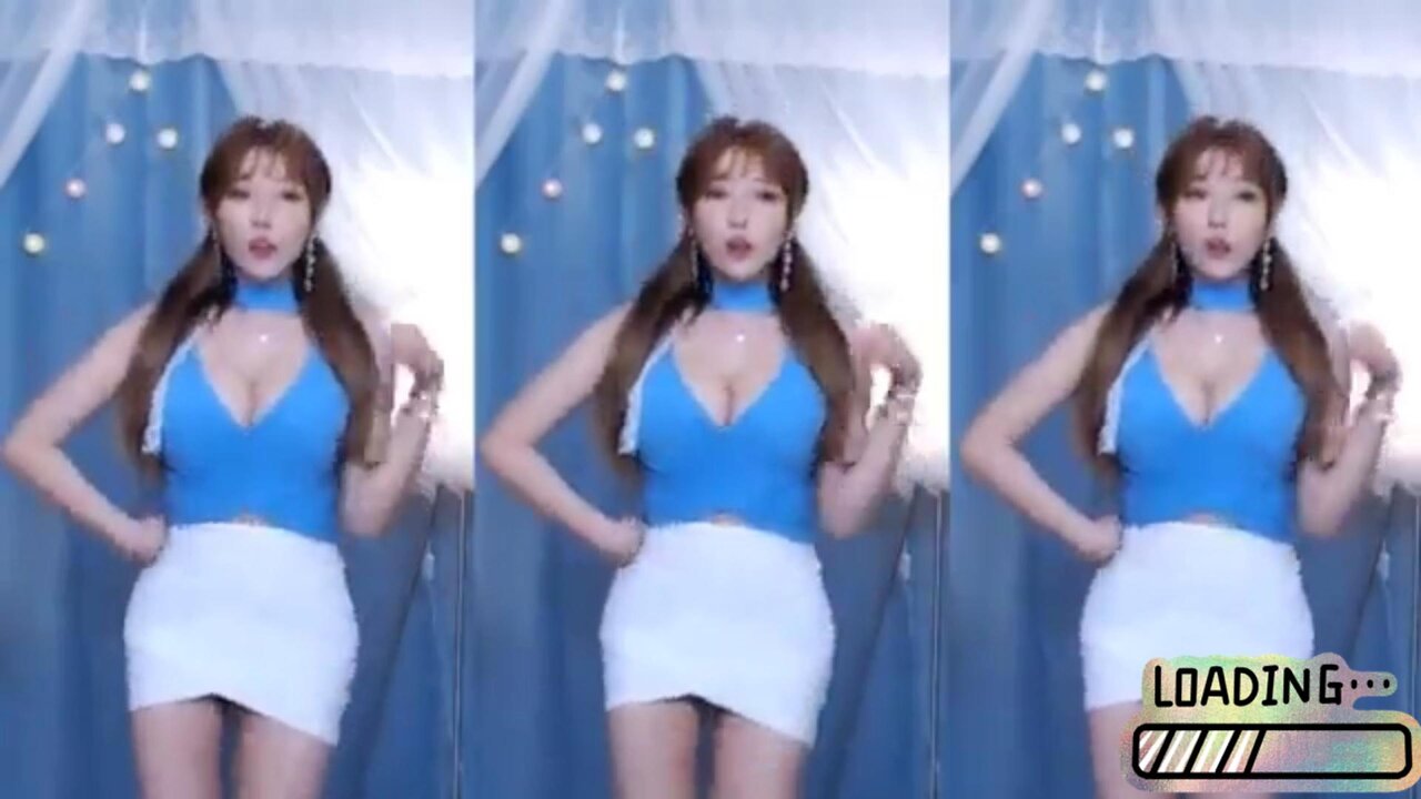 Hot and sexy dance by a beautiful girl #2l!!!!