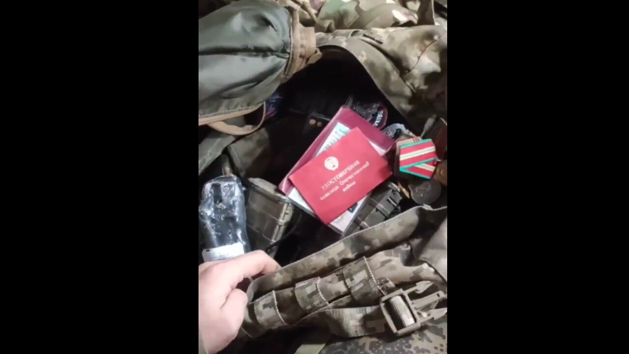 Russian soldiers found stolen WWII vet's docs & medals in the backpack of a killed Ukrainian soldier