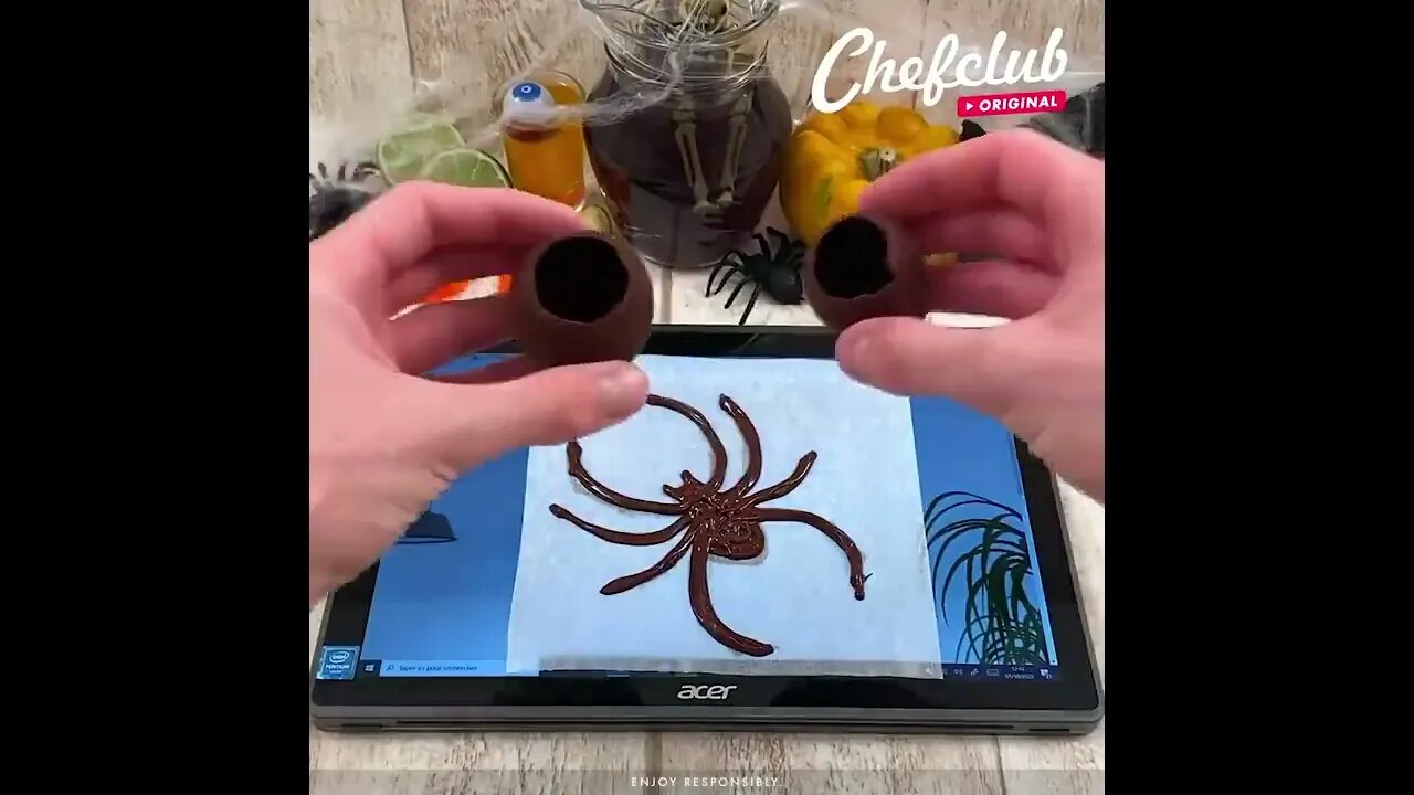 Halloweeen Cocktails 🎃 Pick Your Poison! Shots, Cider, or Eyeballs 👁 🍸🍹 7