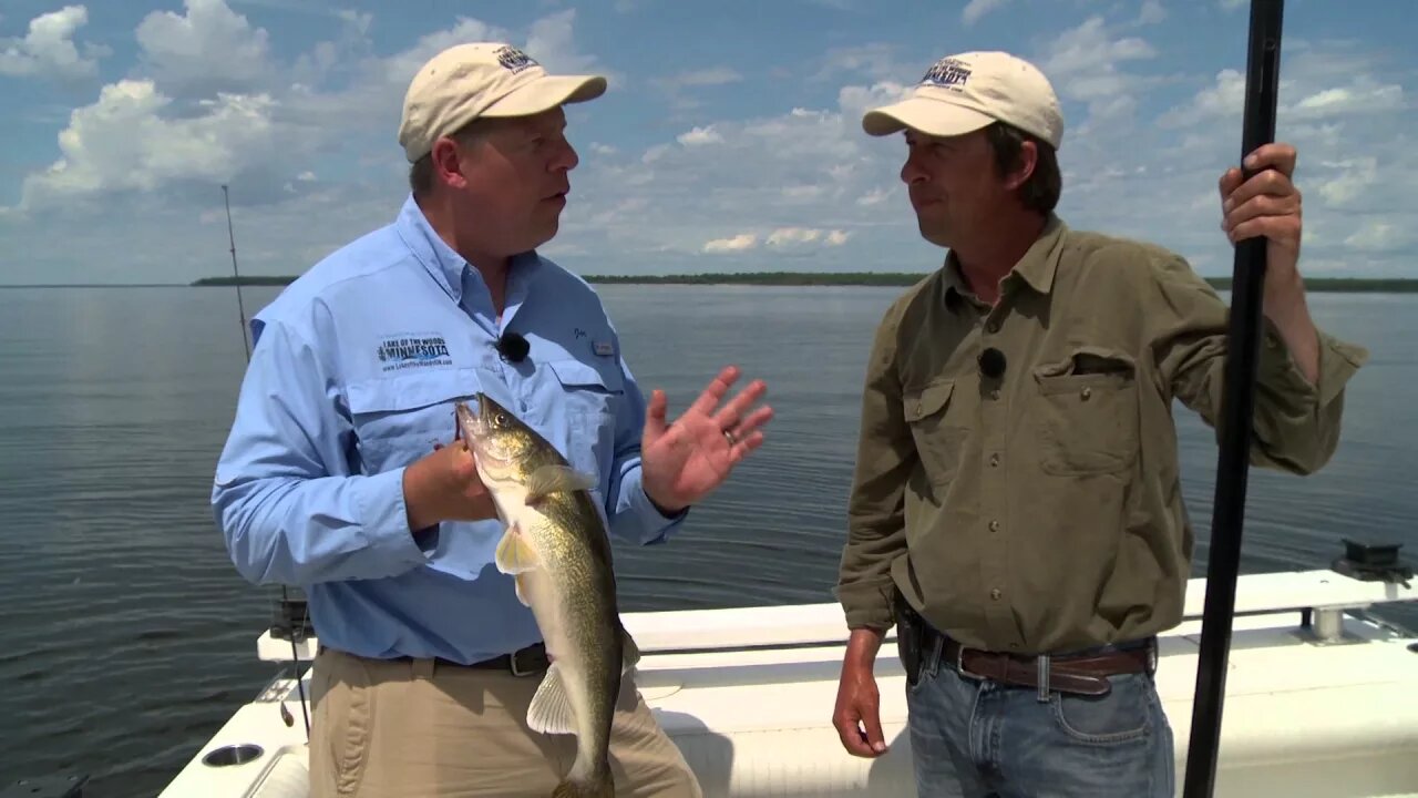 MidWest Outdoors TV Show #1574 - Lake of the Woods Charter Walleye