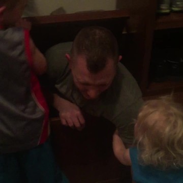 Dad Fails At Hide And Seek