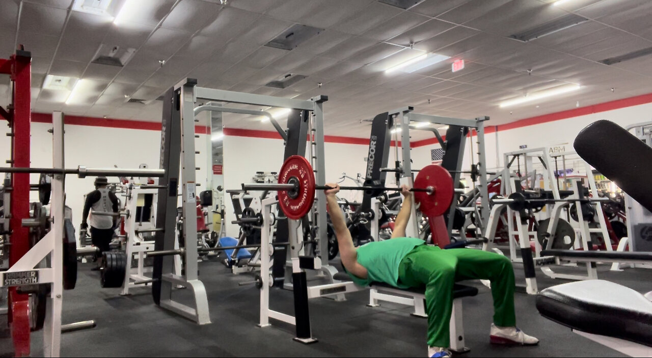 Bench Presses 72.5KG/159LBS for 10 Reps