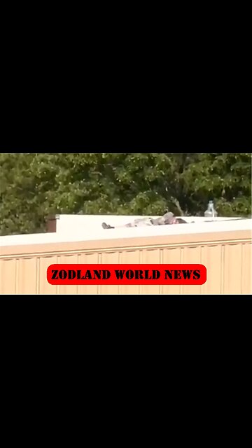 ►🚨❗️⚡️🇺🇸 Presumably the Trump shooter, dead on the site of the rally on a nearby rooftop.