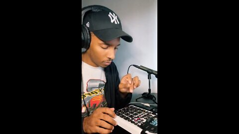 VANO 3000 Performs IDK (Remix)