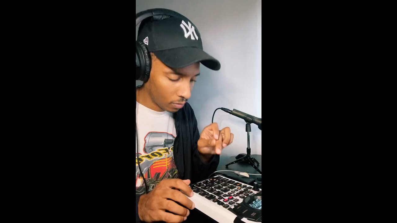 VANO 3000 Performs IDK (Remix)