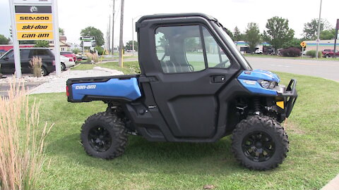 2021 Can-Am Defender Limited HD10
