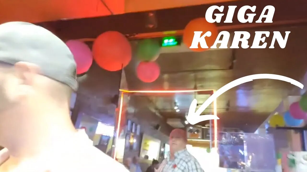Male Karen Attack's Youtuber in Vietnam
