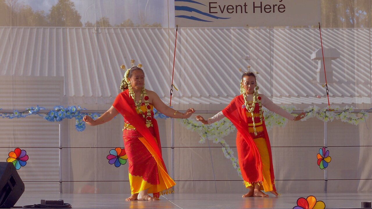 Traditional Indonesian Dance Seladang Sutera at Cockburn Cultural Fair Australia