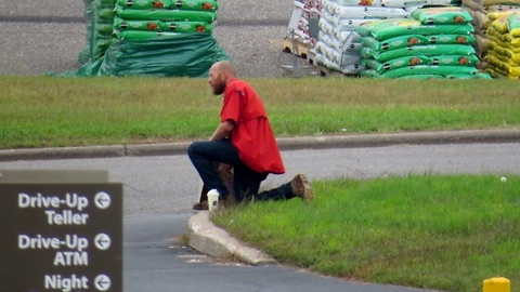 PANHANDLERS AT WALMART TAKE TURNS BEGGING THEN HIGH FIVE EACH OTHER!