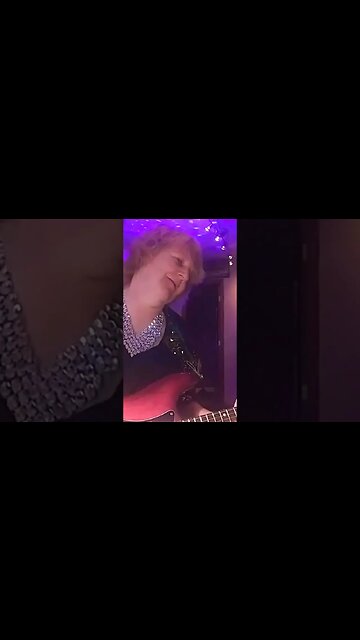 Smooth jazz guitar- Cari Dell female lead guitarist