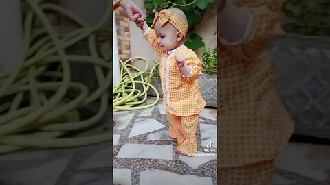 Most viral cute baby video #youtubeshorts #cutebaby #cute #viralshorts #ShortsVideo #shorts