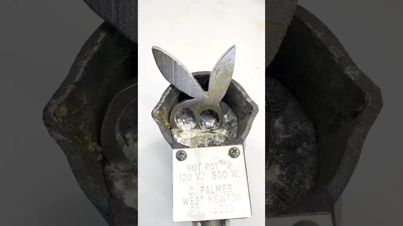 Watch Metal Melt - Melting Pewter