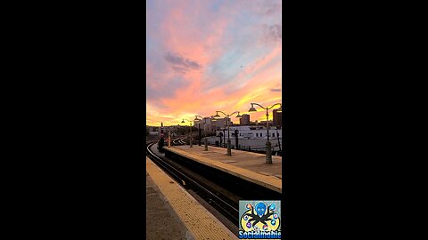 spectacular sunset, at E.180th Street train station, 🚉 in the Bronx, NY.