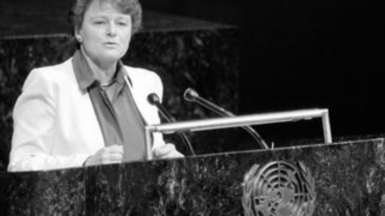 UN Agenda Twenty One. The Brundtland Report Global to Local