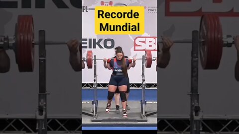 RECORDE MUNDIAL de 249kg no Agachamento de Amanda Lawrence (84kg)