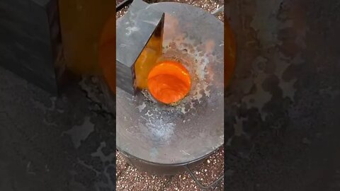 That aluminum is acting weird😐🤔. #melting #devilforge