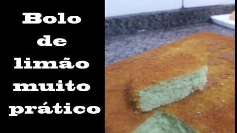 Bolo de limão que não precisa bater no liquidificador nem na batedeira
