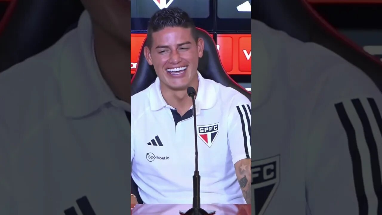 O QUE É ISSO, JAMES? 😲😲 KKKKK! SINCERIDADE do CRAQUE faz GERAL RIR em APRESENTAÇÃO no São Paulo!