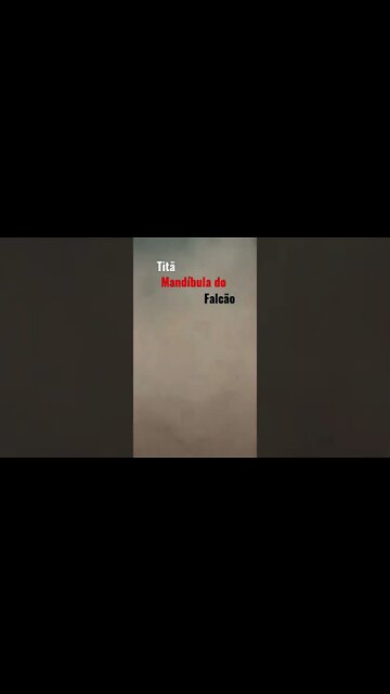 Falco se transforma no tità MANDÍBULA ||ataque de titá