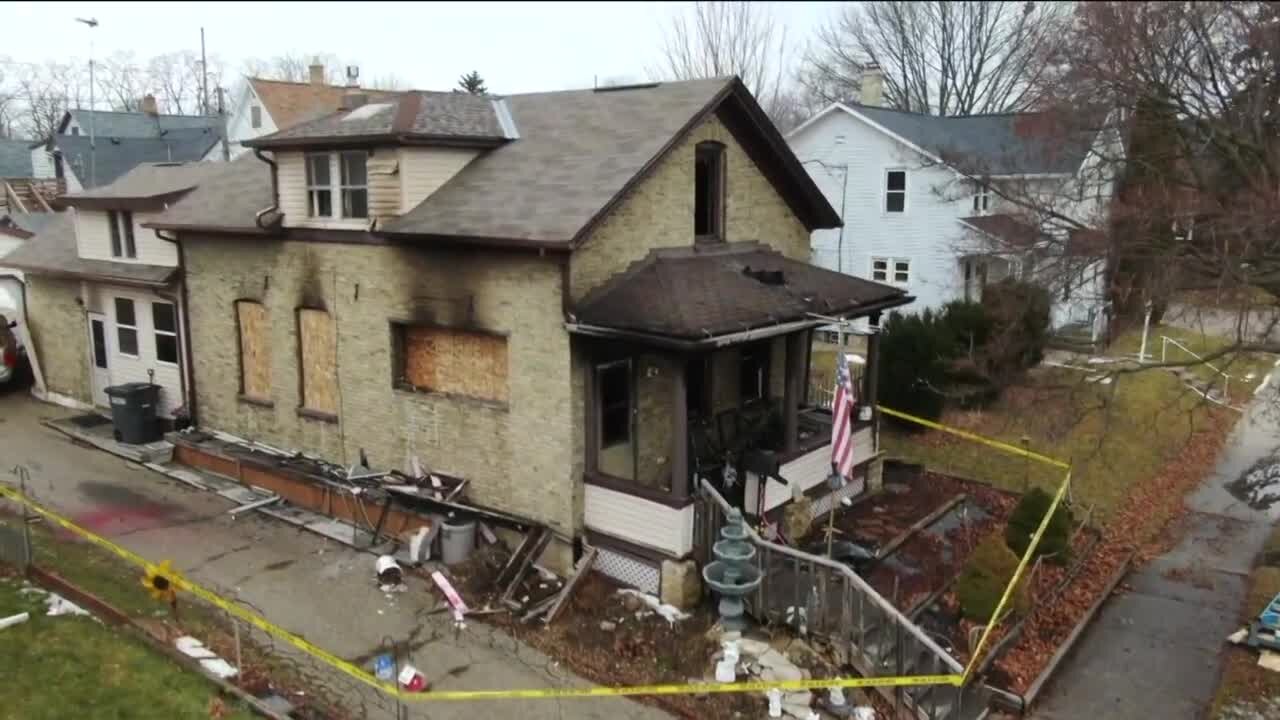 Woman dies in Sheboygan house fire; husband tried to save her