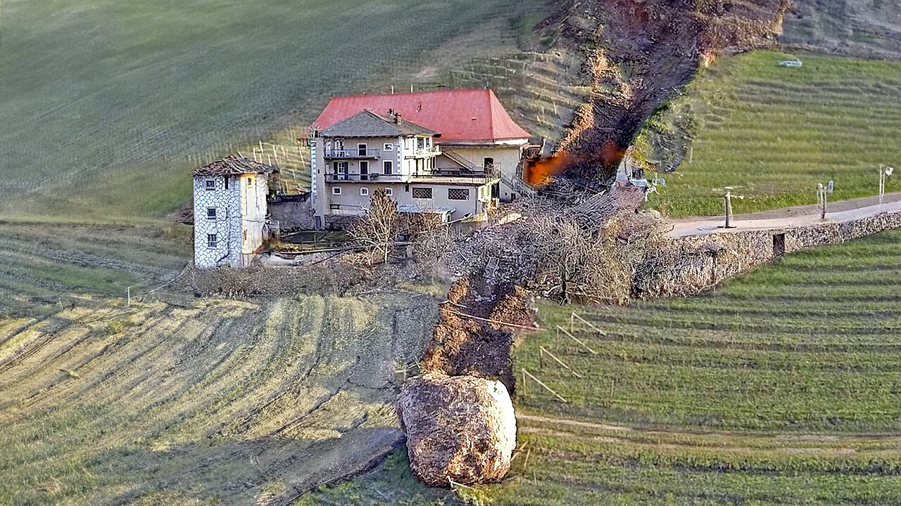 30 Massive Rockfalls Caught on Camera