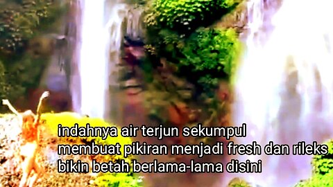 Menikmati keindahan alam air terjun