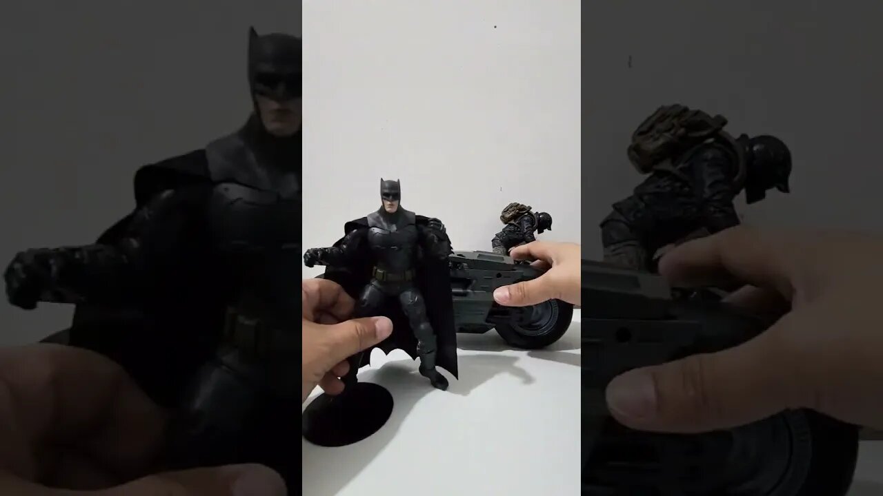 Unboxing Mcfarlane Batman and Batcycle the Flash Movie #batman #batcycle #mcfarlane #unboxing