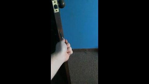 Shutting a door in Florida