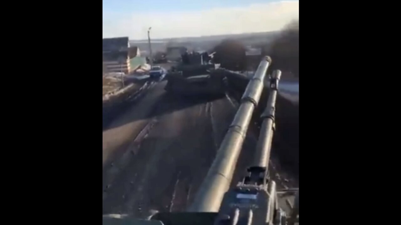 RUSSIAN TANKS ENTERING UKRAINE