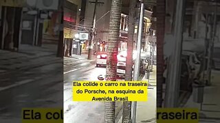 Porsche aTR0p3l@ homem em Balneário Camboriú