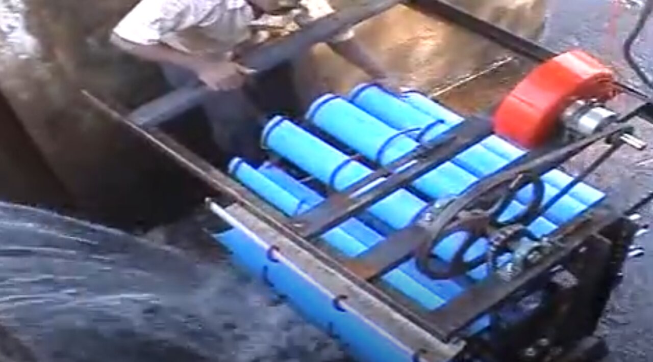 Microhydro Turbine from scrap / Instalacja z odpadów
