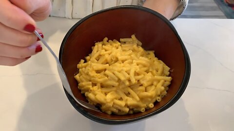 HOW TO MAKE SUPER EASY EXTRA CREAMY MAC & CHEESE | Kitchen Bravo