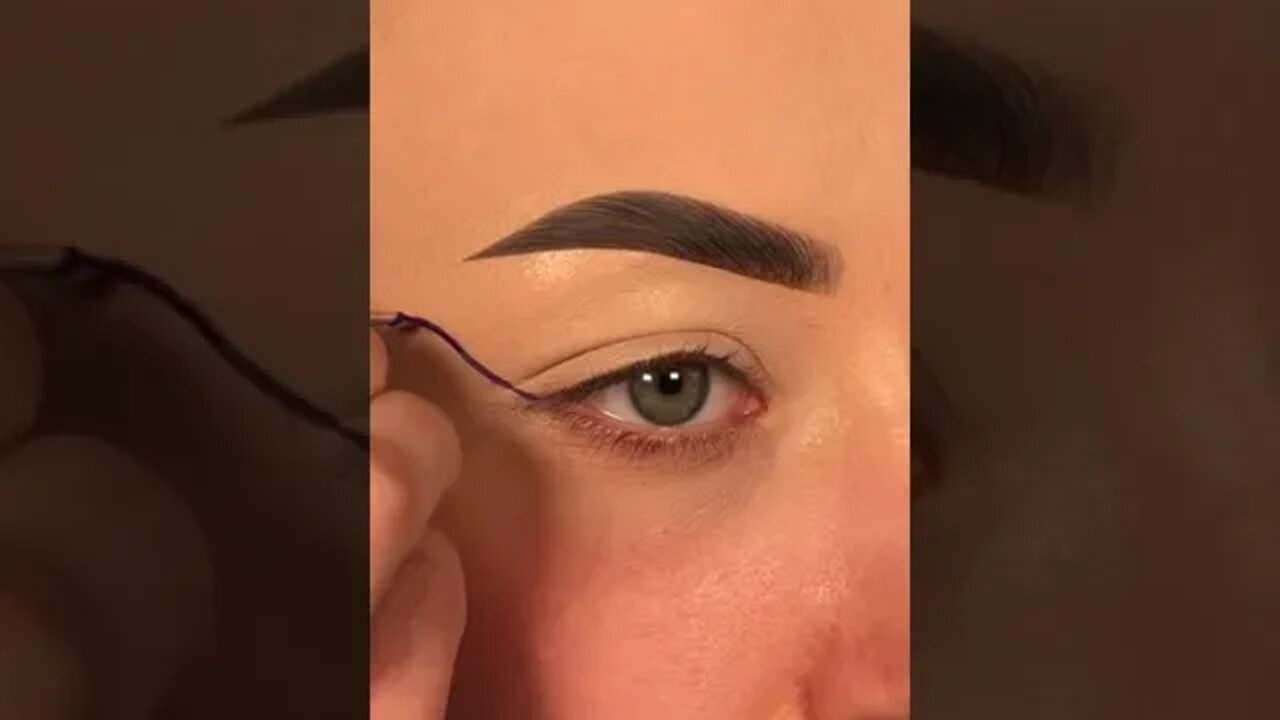 #shorts Eye makeup tutorial #shorts #eyemakeup #eyeshadow #eyebrows #eyelashes #eyelinertutorial