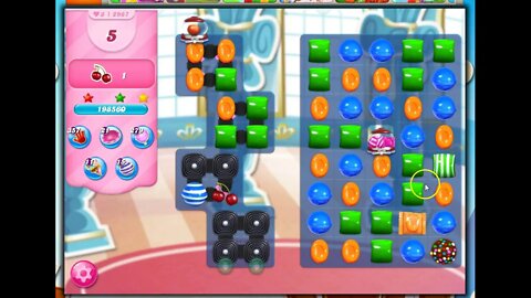 Candy Crush level 2987 Talkthrough, 12 Moves 0 Boosters