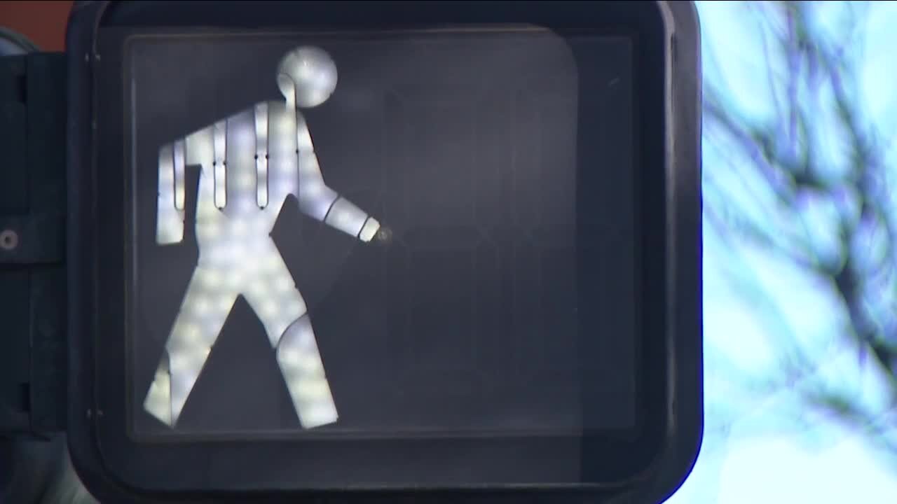 Denver city council members propose decriminalizing jaywalking