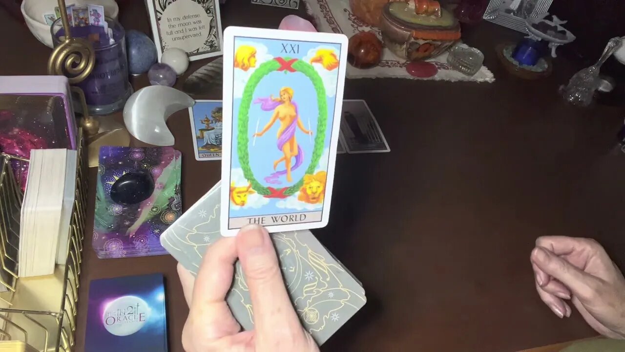 SPIRIT SPEAKS💫MESSAGE FROM YOUR LOVED ONE IN SPIRIT #61 spirit reading with tarot